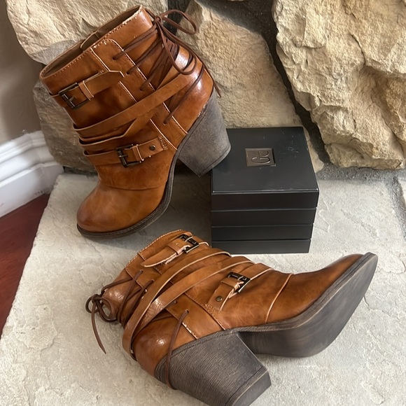 POP COWGIRL BOOTS - Picture 3 of 8